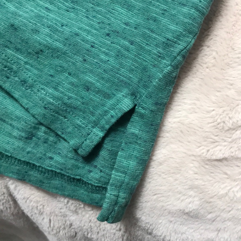 Tee - Picture 4 of 6